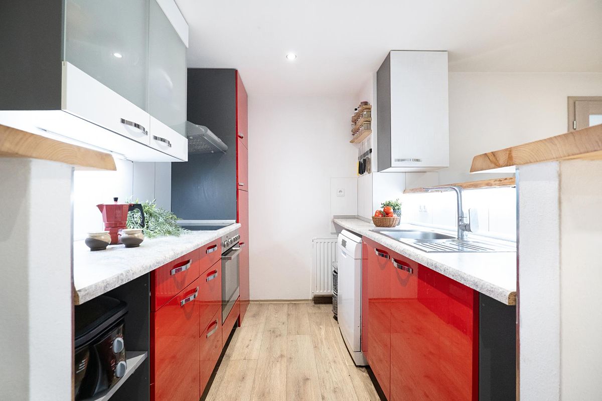 Prodej rodinného domu 100 m², pozemek 566 m² – fotografie 4