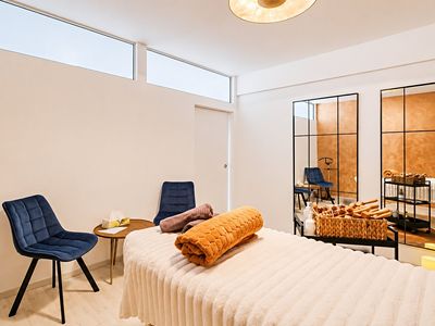 Pronájem obchodního prostoru 16 m²
