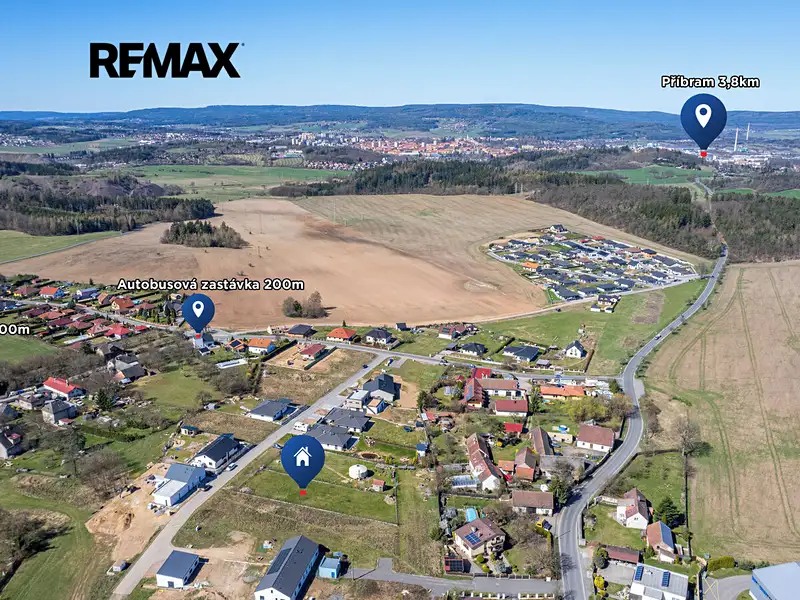 Prodej stavebního pozemku 1205 m², Háje – náhled fotky 1