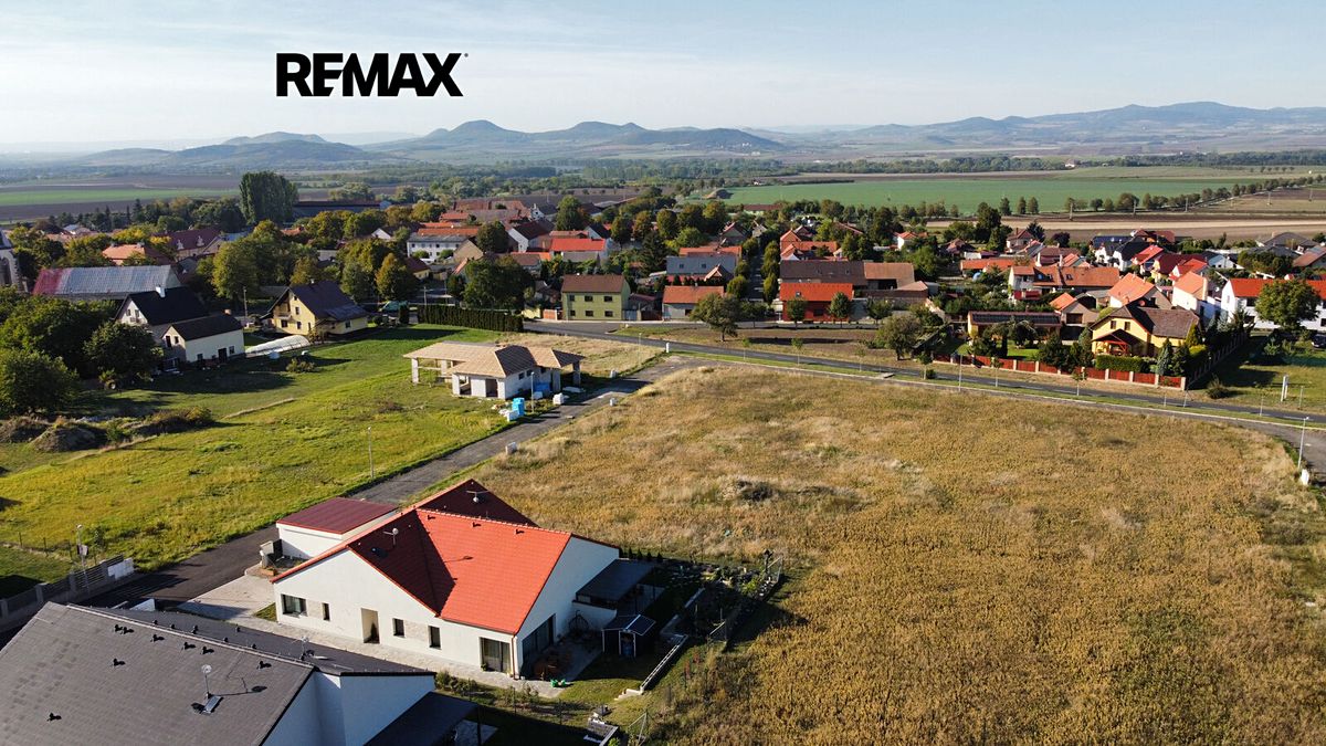 Prodej stavebního pozemku 857 m²
