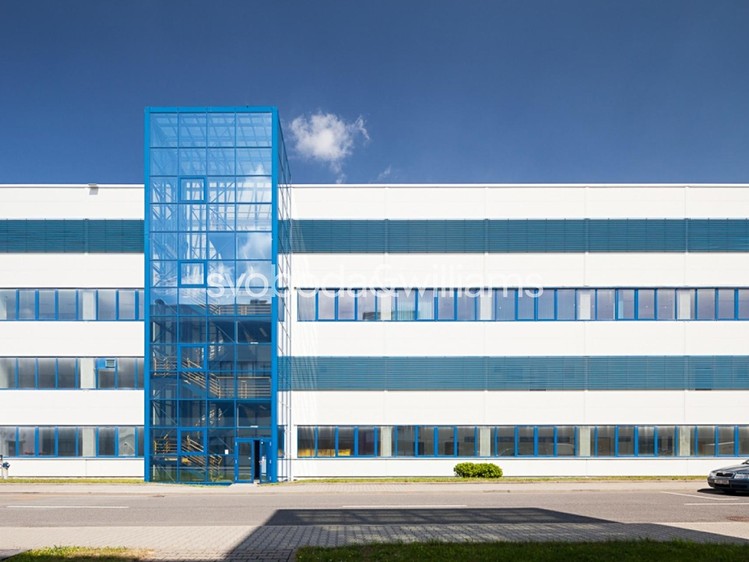 Pronájem komerčního prostoru, 2 293 m² (4 z 22)