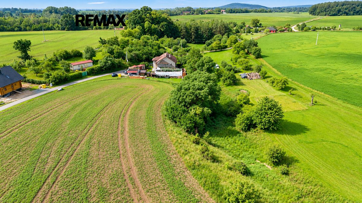 Prodej stavebního pozemku 1867 m² – fotografie 3