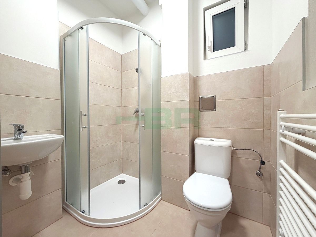 Pronájem bytu 2+kk 38 m² – fotografie 4