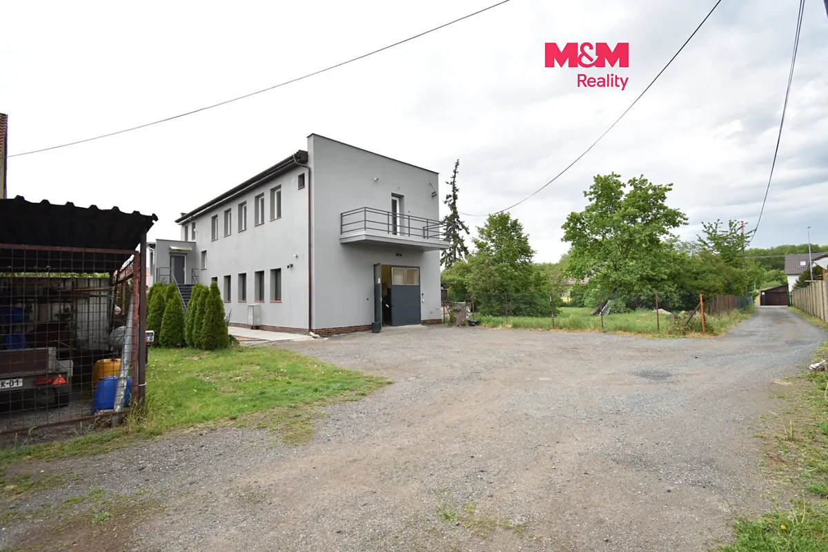 Prodej komerční nemovitosti 300 m²