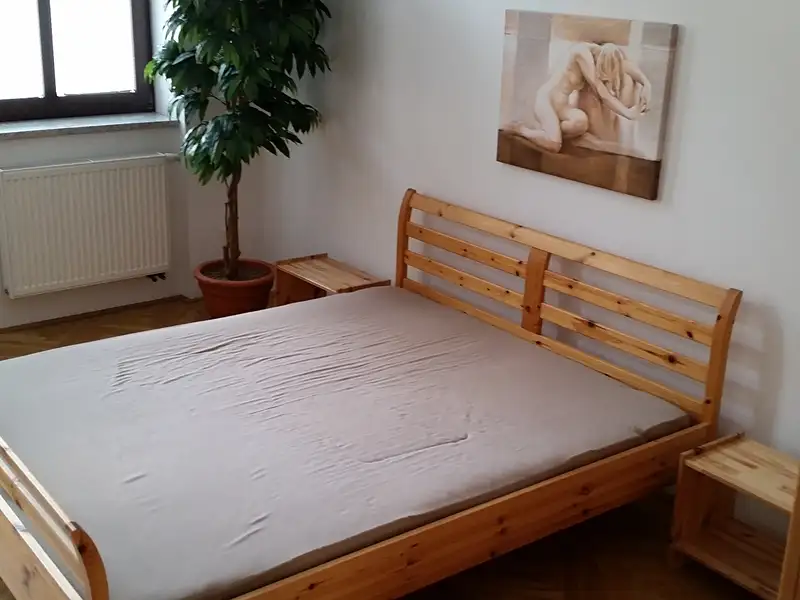 Pronájem bytu 2+kk 65 m², Praha – náhled fotky 2