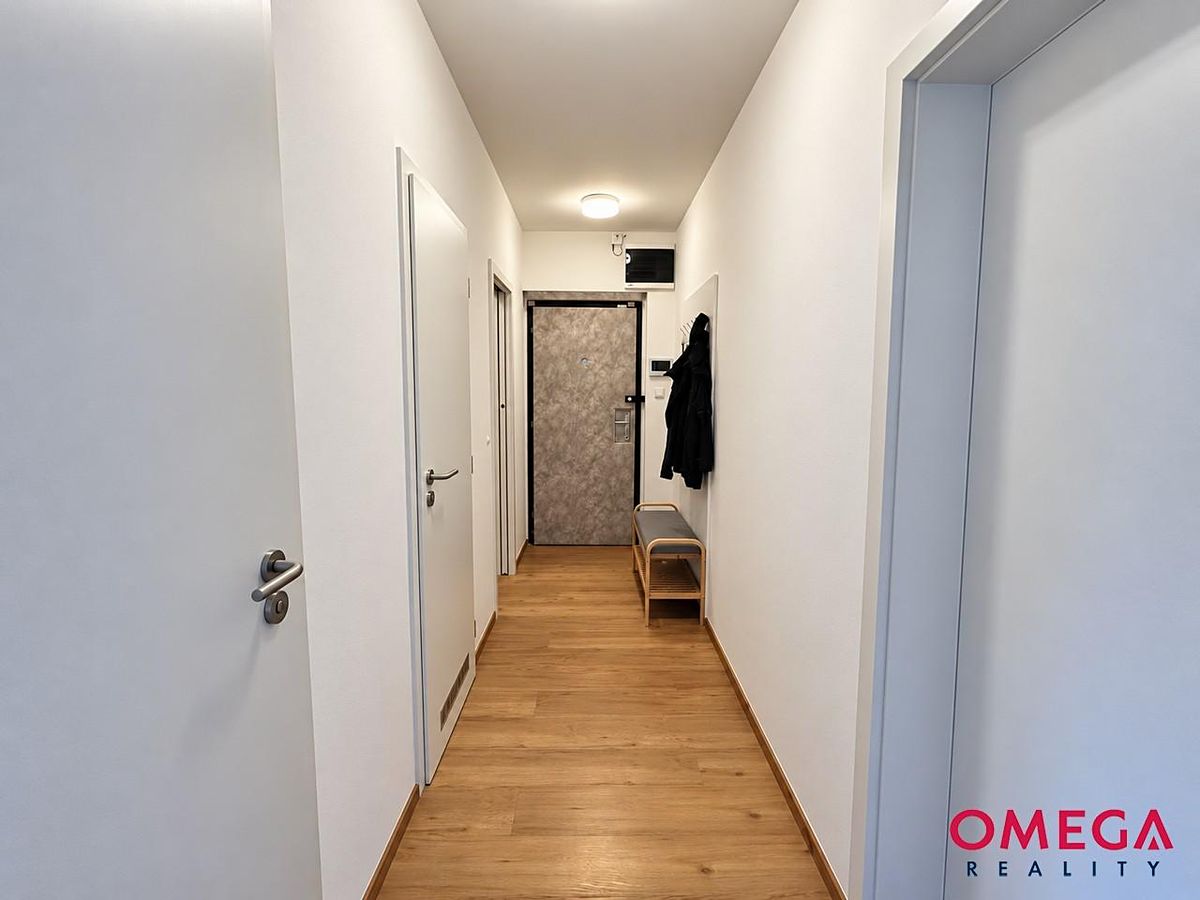 Pronájem bytu 3+1 63 m² – fotografie 3