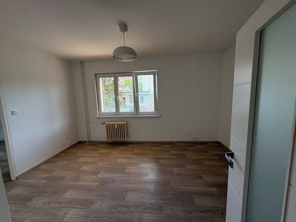 Pronájem bytu 3+1 55 m² – fotografie 3