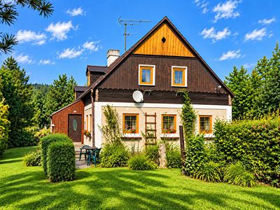 Prodej rodinného domu 220 m², pozemek 1044 m²