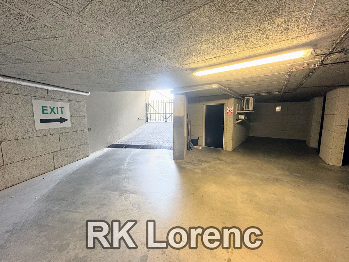 Prodej garážového stání 16 m² – fotografie 3