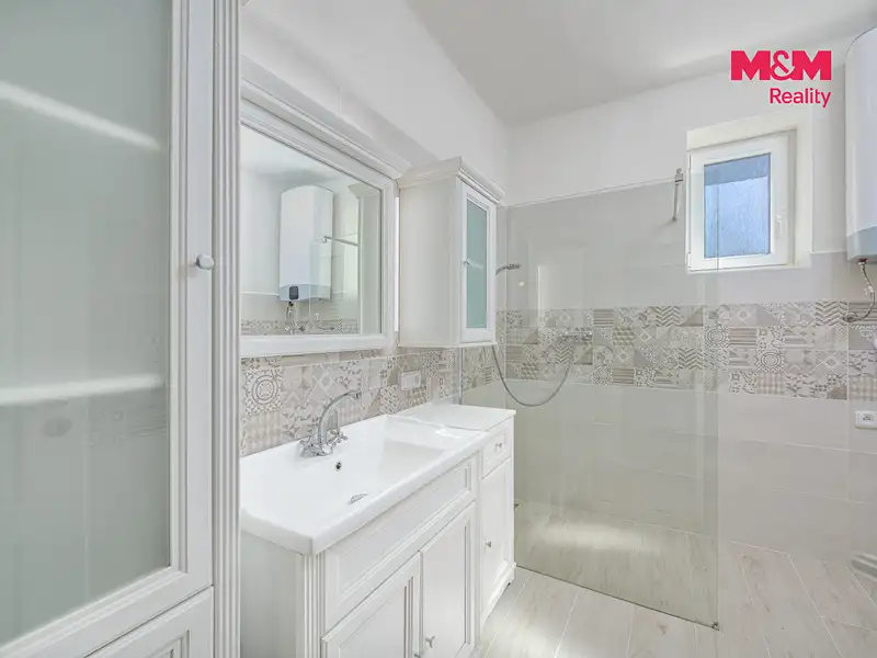 Prodej rodinného domu 263 m², pozemek 2106 m², Krucemburk – náhled fotky 3