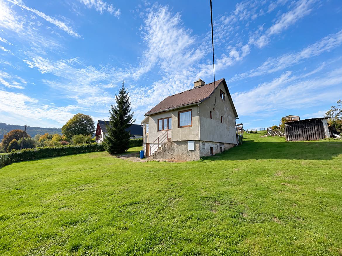 Prodej rodinného domu 90 m², pozemek 1081 m²