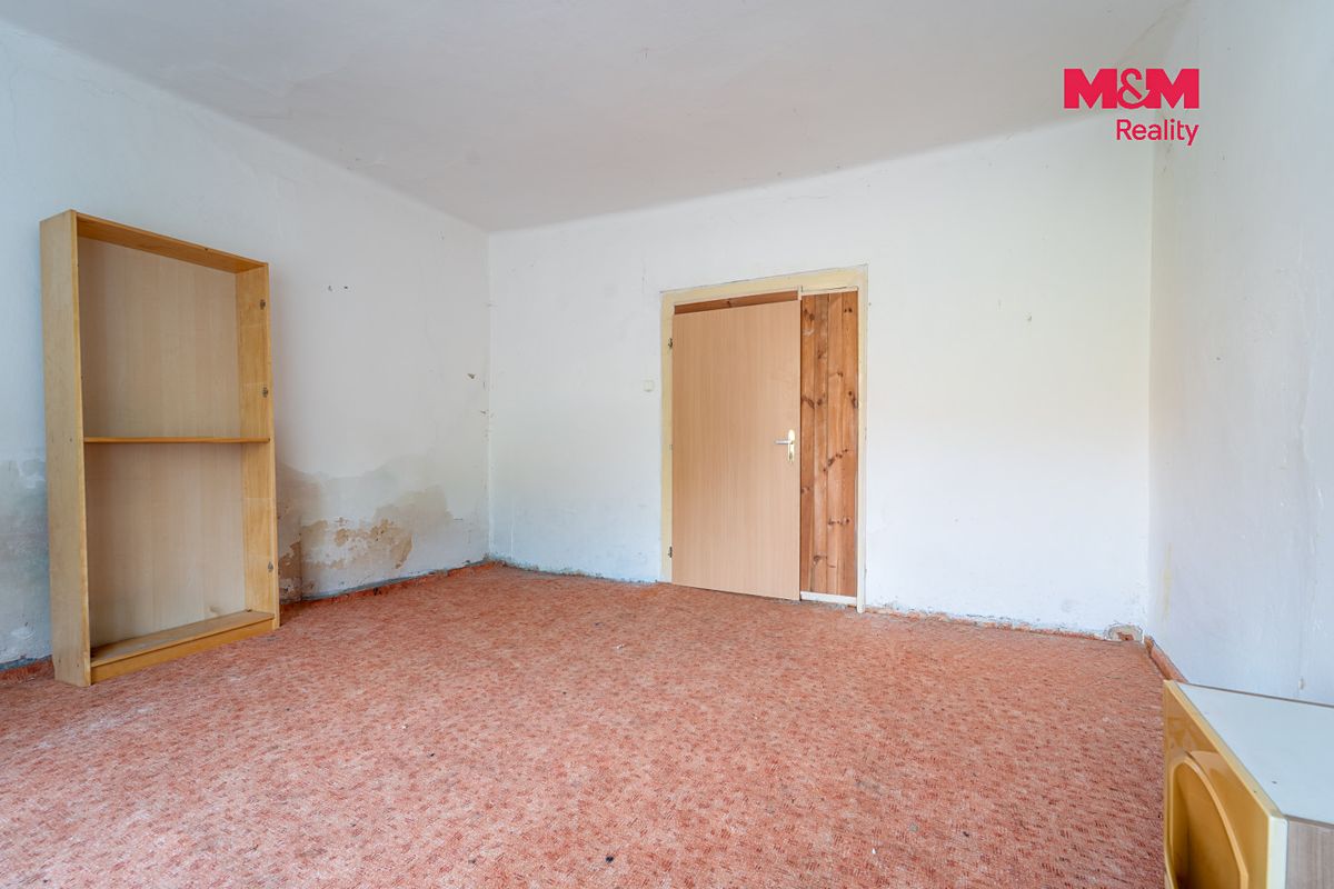 Prodej rodinného domu 180 m², pozemek 2297 m² – fotografie 5