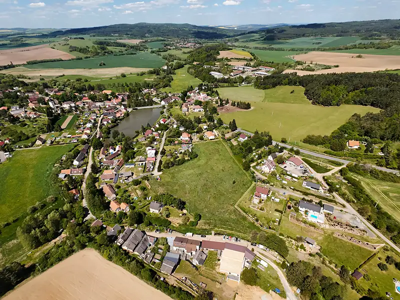 Prodej stavebního pozemku 13327 m², Vrčeň – náhled fotky 2