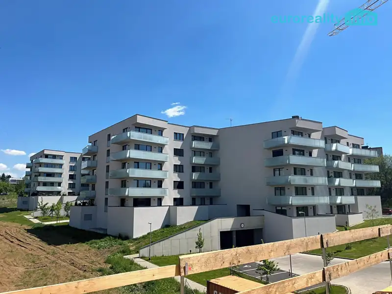 Prodej bytu 2+kk 60 m², Karlovy Vary – náhled fotky 1