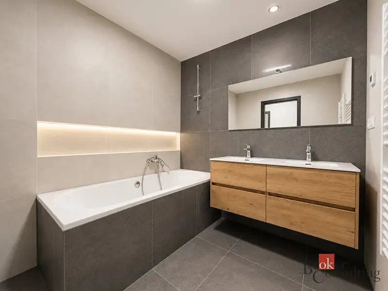Pronájem bytu 4+kk 88 m², Plzeň – náhled fotky 3