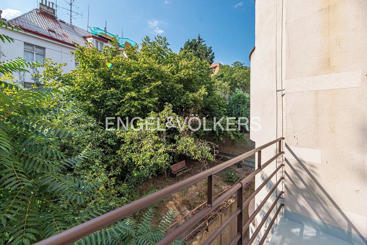 Pronájem bytu 3+kk 82 m² – fotografie 2