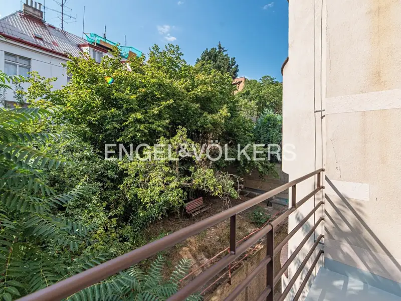 Pronájem bytu 3+kk 82 m², Praha – náhled fotky 2