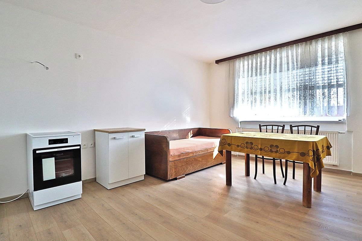 Pronájem bytu 3+kk 78 m² – fotografie 3