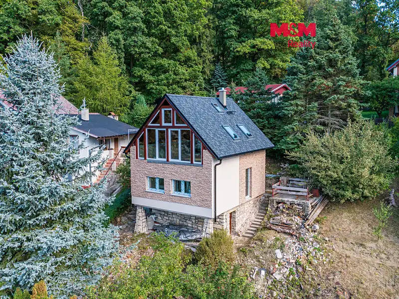 Prodej chaty 71 m², pozemek 373 m², Lukov – náhled fotky 1