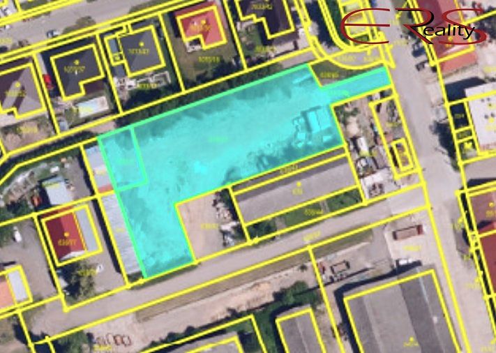 Pronájem komerčního pozemku 2428 m² – fotografie 3