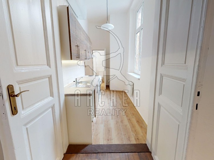 Prodej komerčního prostoru, 1 271 m² (18 z 20)