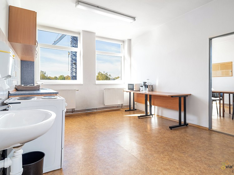 Комерційне приміщення в оренду, 1 480 м² (13 з 17)