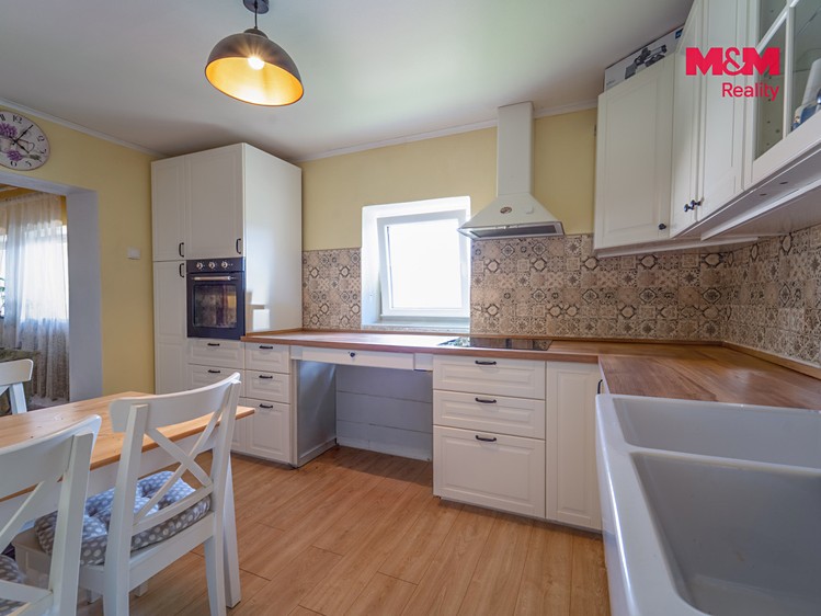 Prodej komerčního prostoru, 213 m² (4 z 30)
