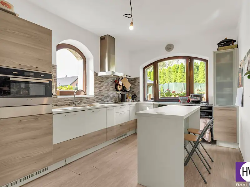 Prodej obchodního prostoru 363 m², Sibřina – náhled fotky 2