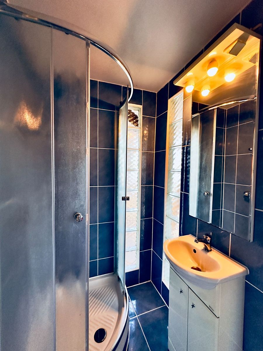 Pronájem bytu 1+kk 45 m² – fotografie 2