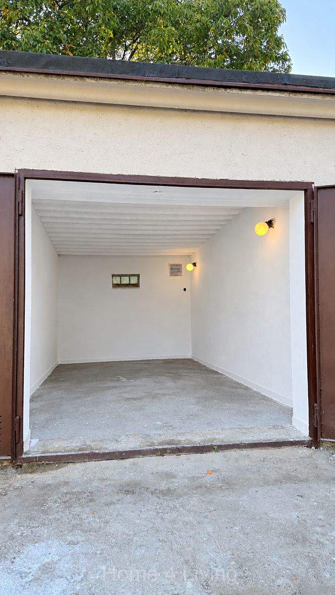 Prodej garáže 20 m² – fotografie 3