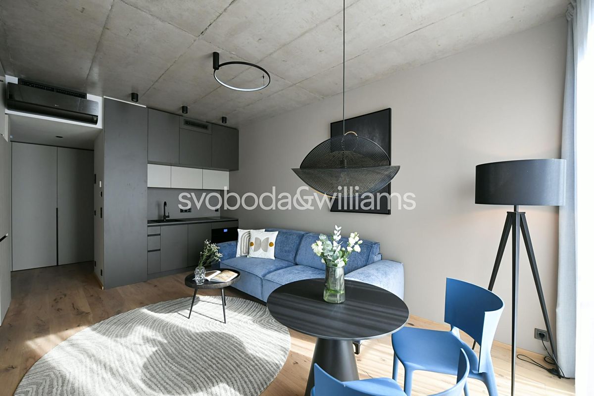 Pronájem bytu 2+kk 40 m² – fotografie 3