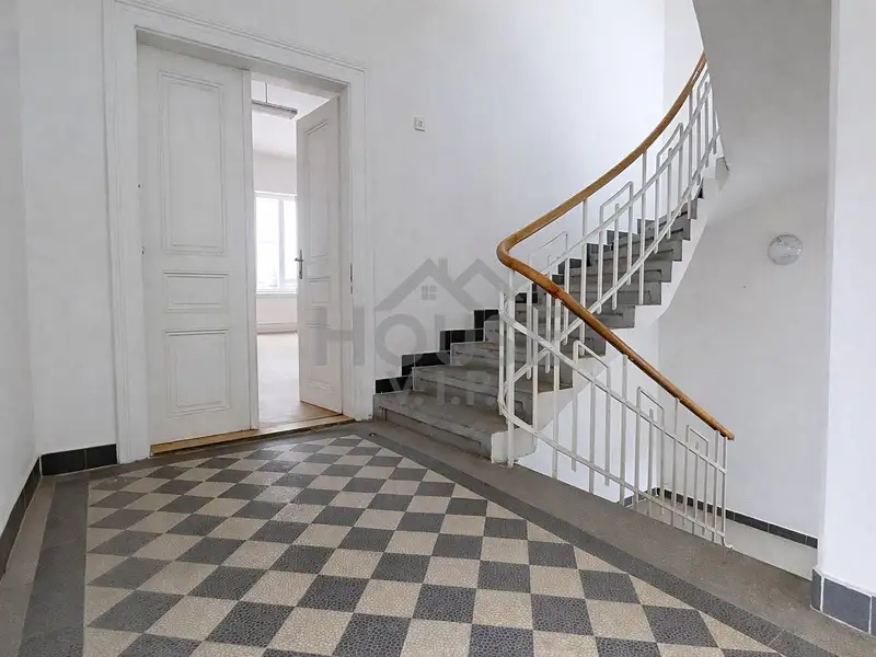 Prodej rodinného domu 564 m², pozemek 333 m², Roudnice nad Labem – náhled fotky 3