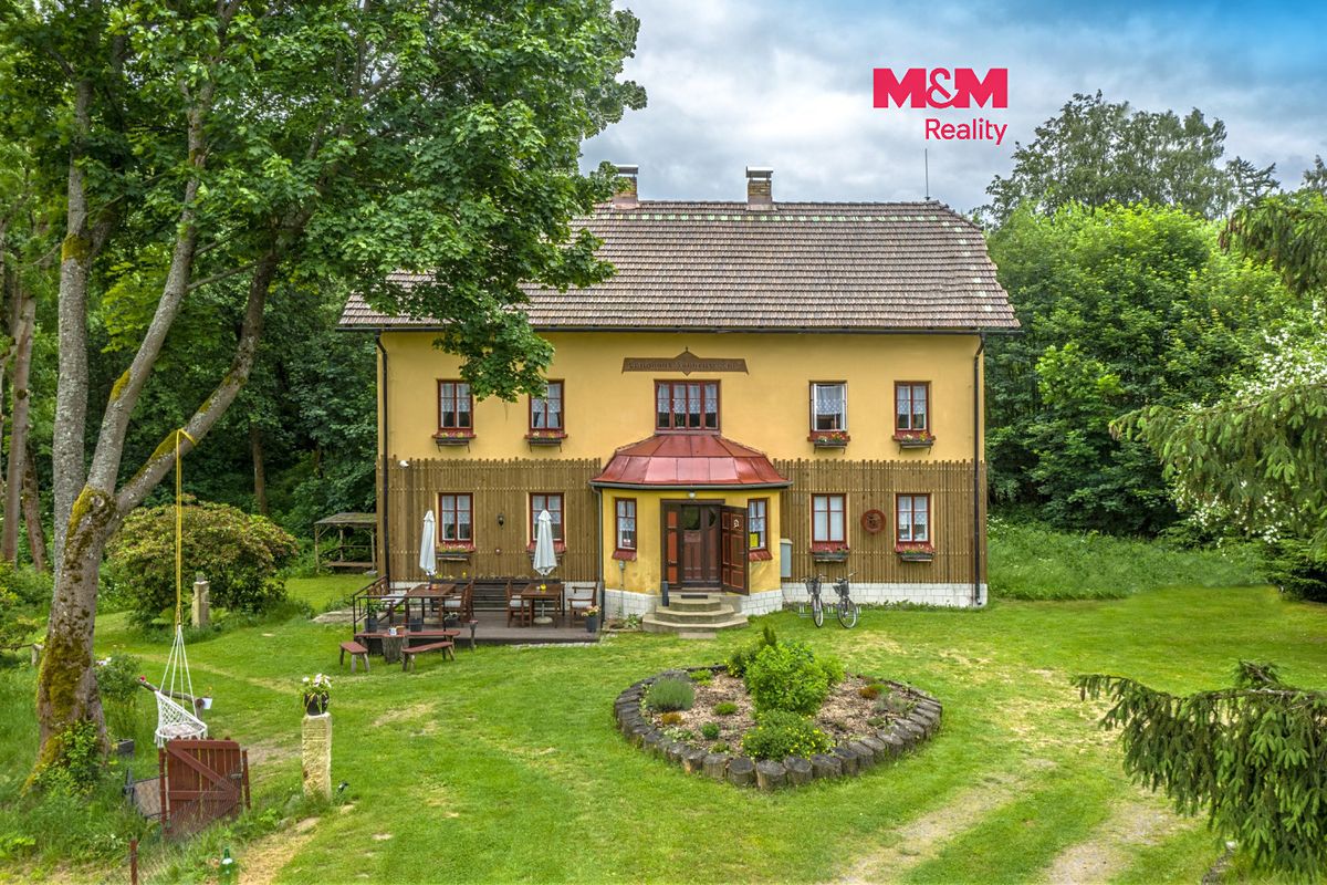 Prodej ubytovacího zařízení 280 m², Krásná Lípa – fotka 1 z 3