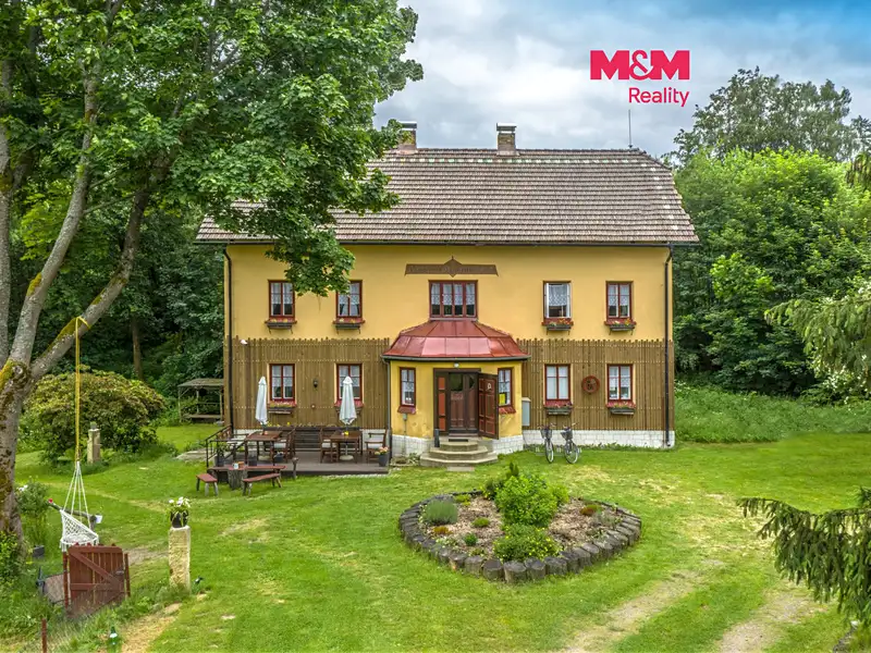 Prodej ubytovacího zařízení 280 m², Krásná Lípa – náhled fotky 1