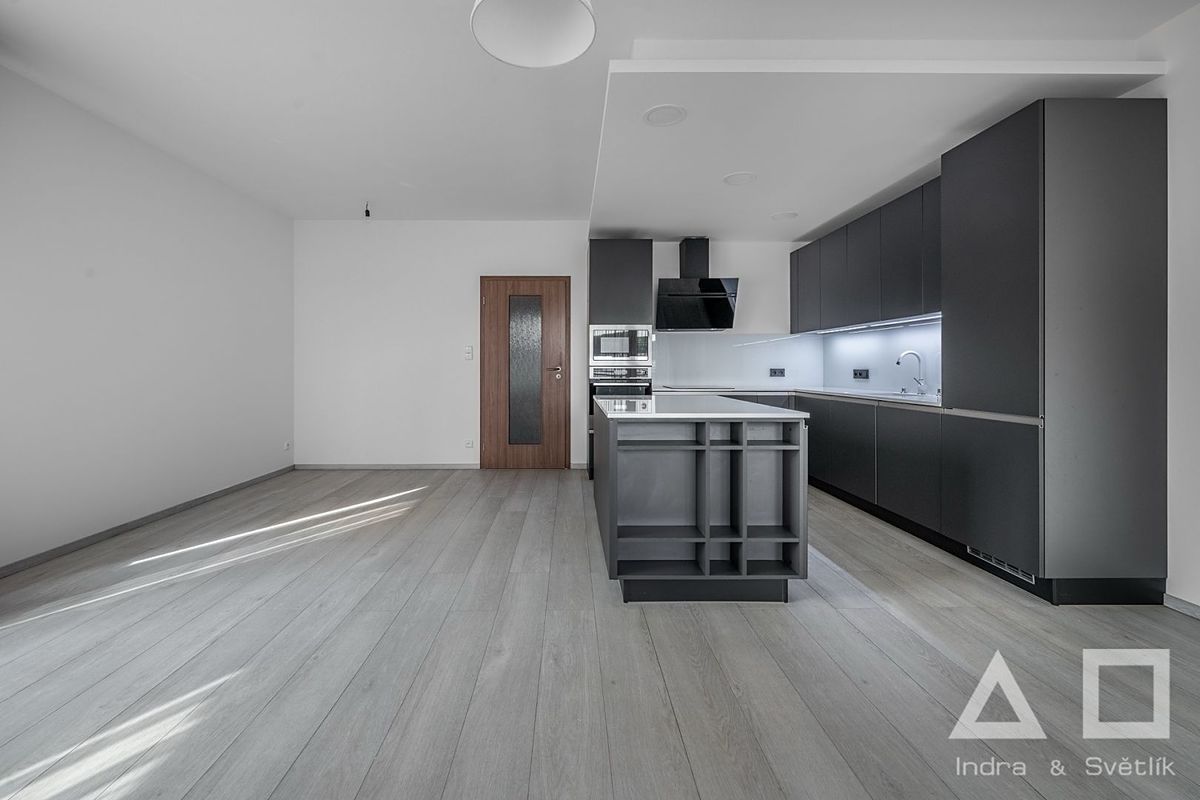 Pronájem bytu 3+kk 85 m² – fotografie 5
