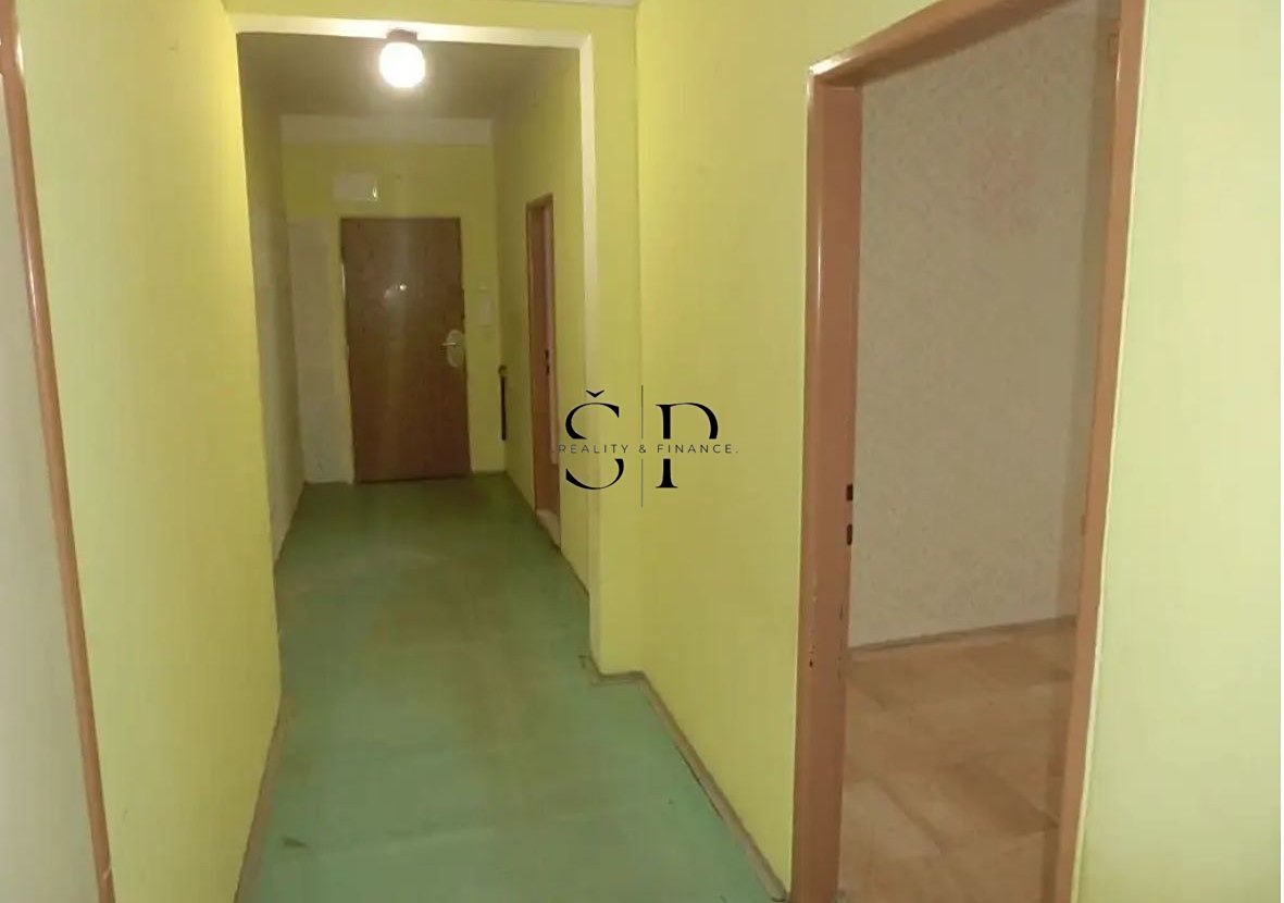 Pronájem bytu 2+1 66 m² – fotografie 3