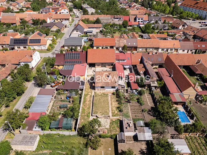 Prodej rodinného domu 432 m², pozemek 801 m², Velké Pavlovice – náhled fotky 1