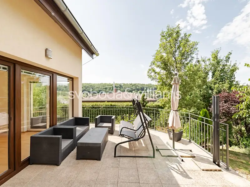 Pronájem rodinného domu 289 m², pozemek 869 m², Tuchoměřice – náhled fotky 2