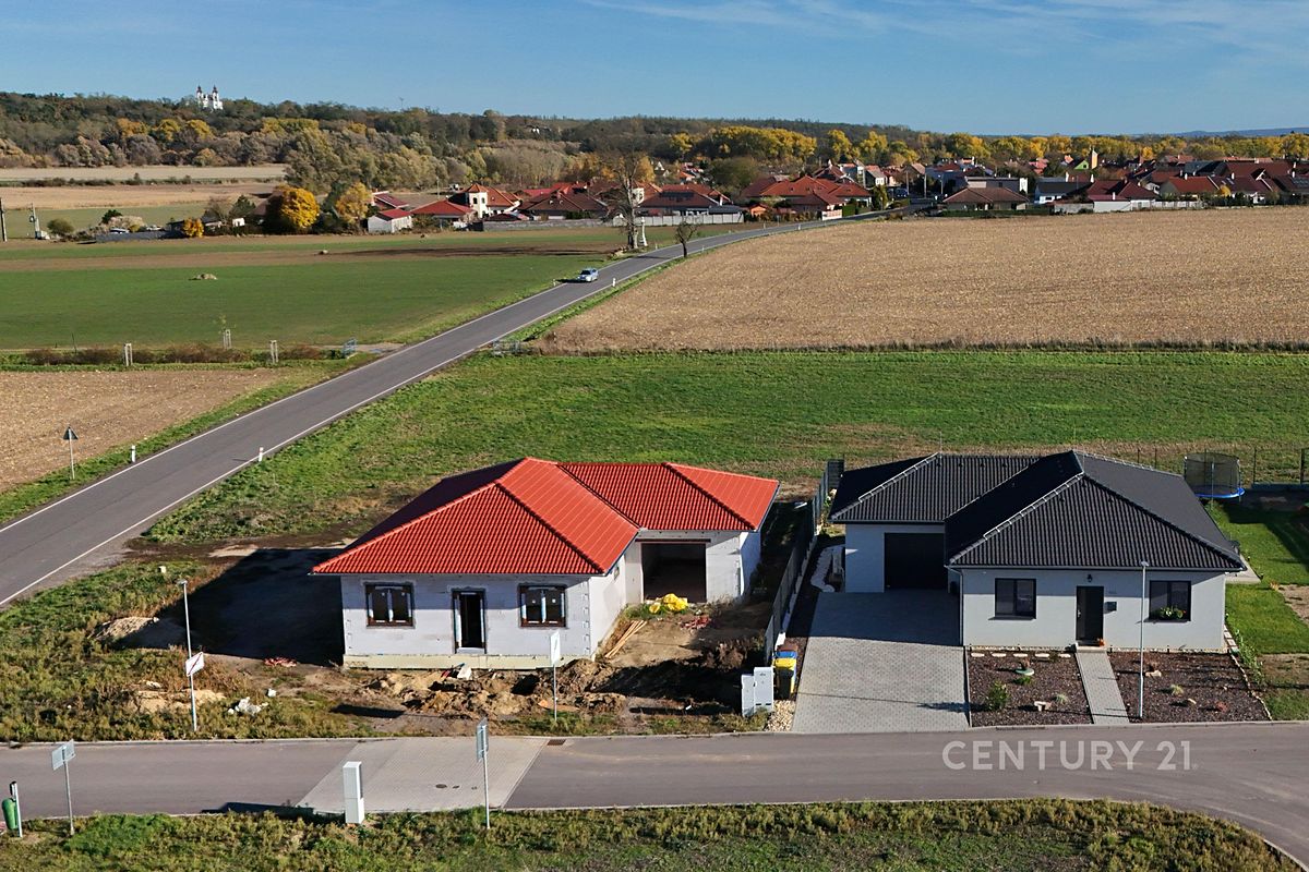 Prodej rodinného domu 125 m², pozemek 803 m² – fotografie 2