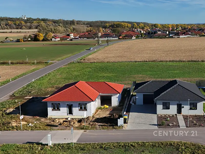 Prodej rodinného domu 125 m², pozemek 803 m², Práče – náhled fotky 2