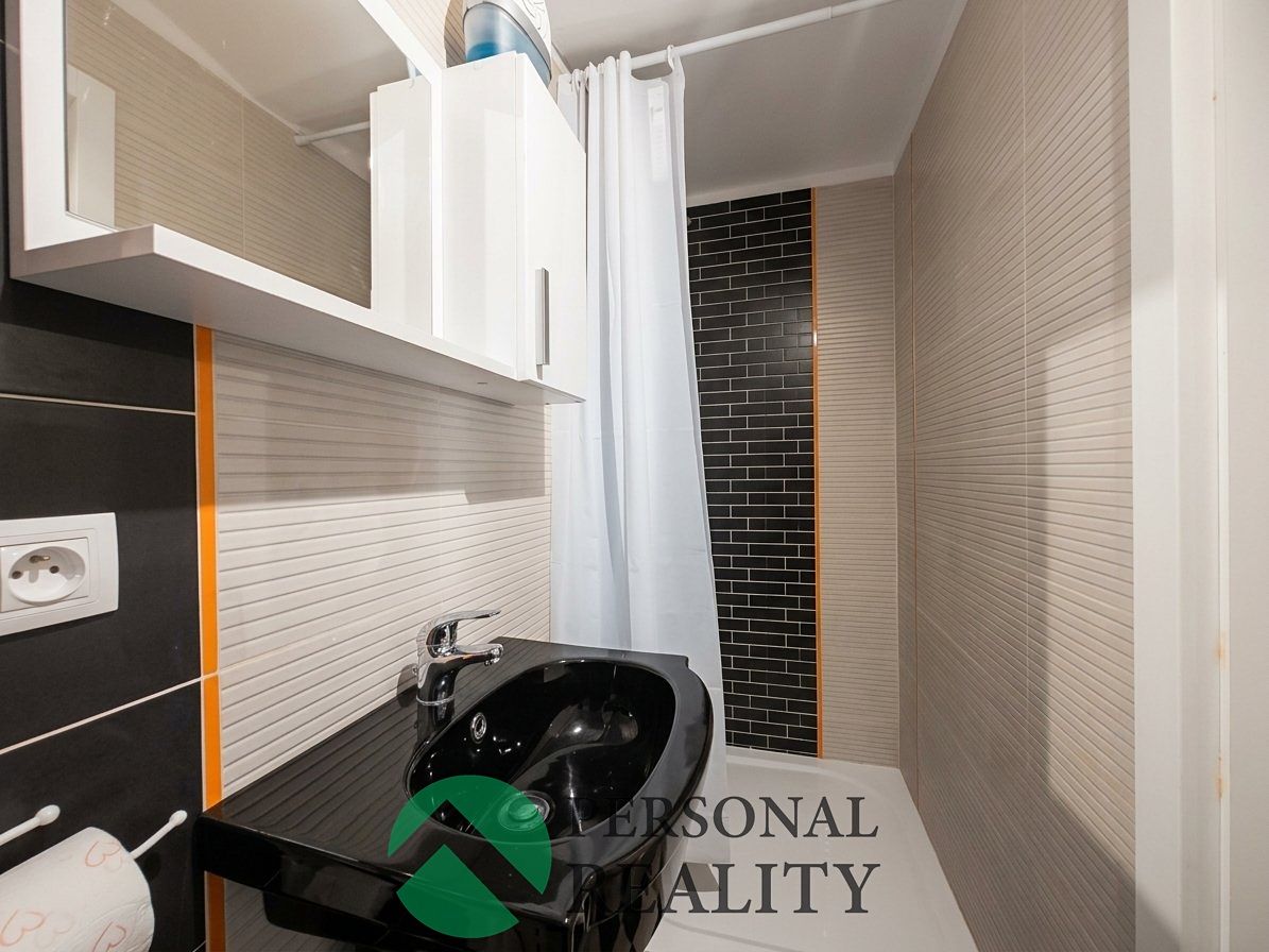 Pronájem kanceláře 58 m² – fotografie 5
