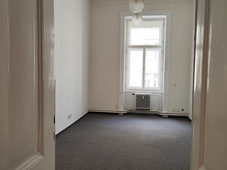 Комерційне приміщення в оренду, 30 м² (1 з 10)