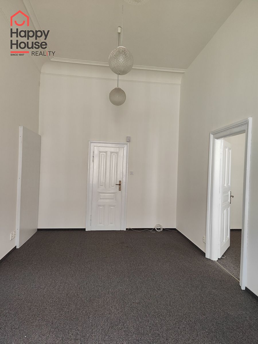 Pronájem kanceláře 30 m² – fotografie 3