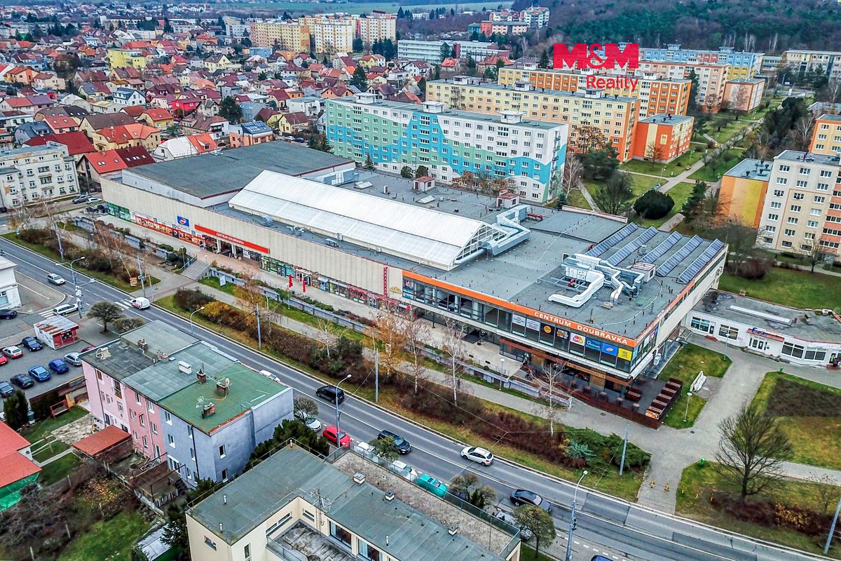 Pronájem obchodního prostoru 42 m²
