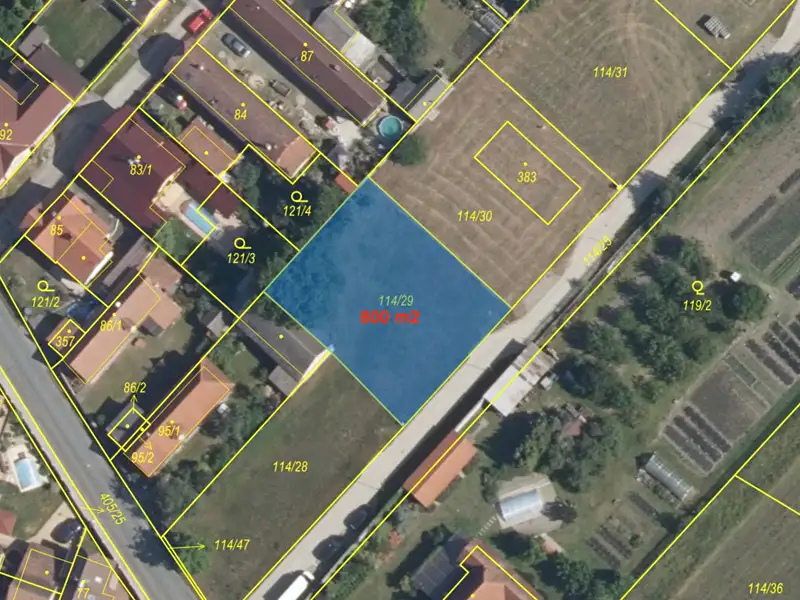 Prodej stavebního pozemku 800 m², Hlavenec – náhled fotky 3