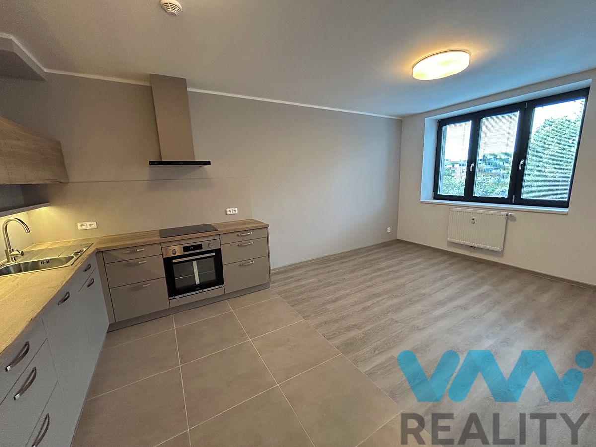 Pronájem bytu 3+kk 64 m² – fotografie 5