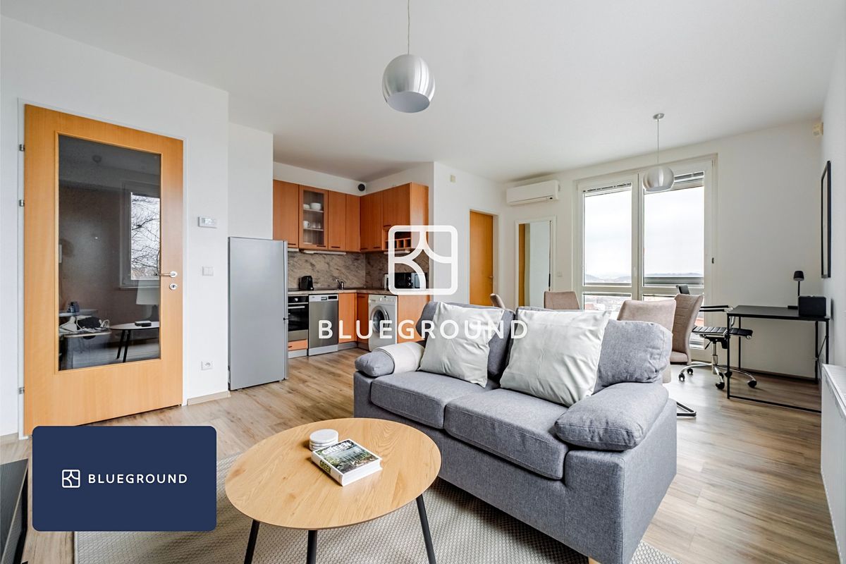 Pronájem bytu 2+kk 60 m² – fotografie 3