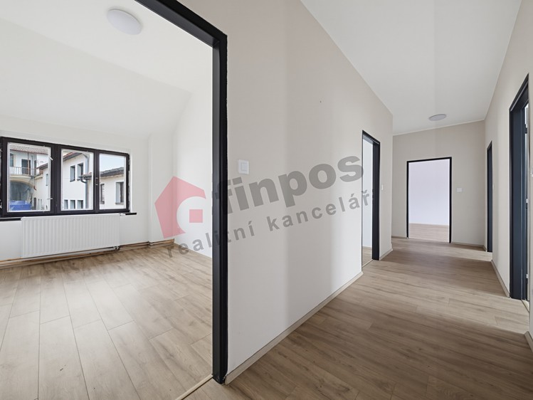 Pronájem bytu 6+, 180 m² (19 z 22)