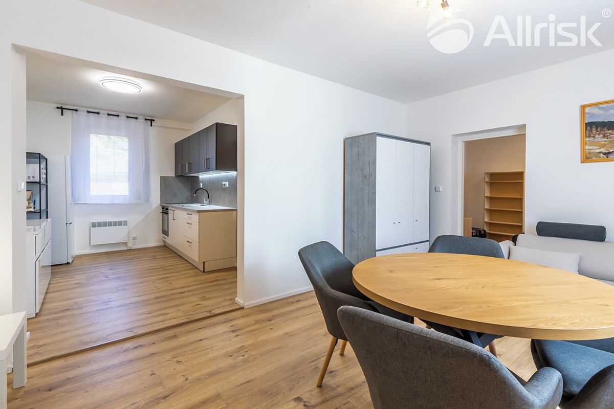 Pronájem bytu 2+kk 44 m²