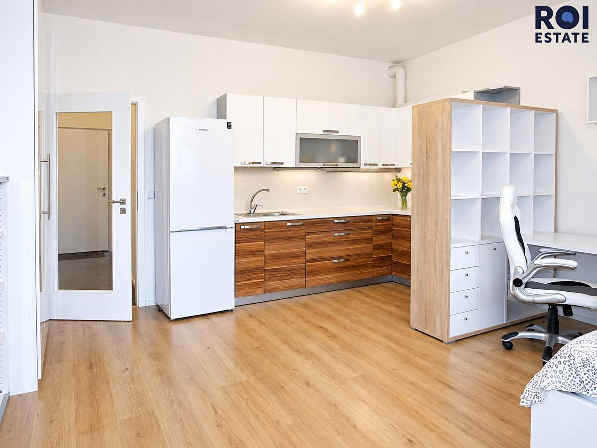 Pronájem bytu 1+kk 35 m²